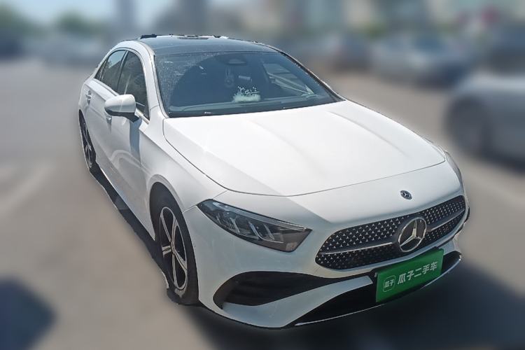 Used Mercedes-Benz A-Class 2024 Updated A 200 L Fashion Version Front Right 45 Deg