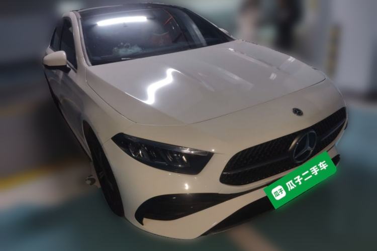 Used Mercedes-Benz A-Class 2024 Updated A 200 L Fashion Version Front Right 45 Deg