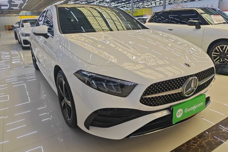 Used Mercedes-Benz A-Class 2024 Updated A 200 L Fashion Version Front Right 45 Deg