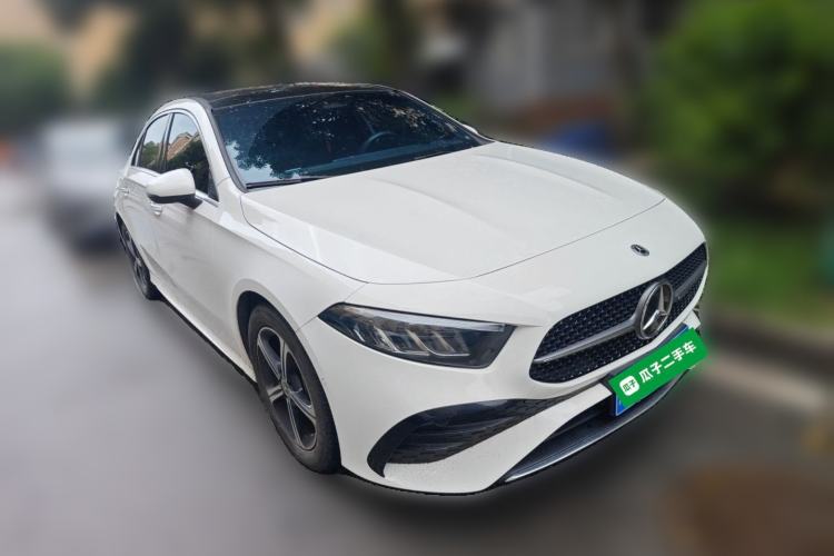 Used Mercedes-Benz A-Class 2024 Updated A 200 L Fashion Version Front Right 45 Deg