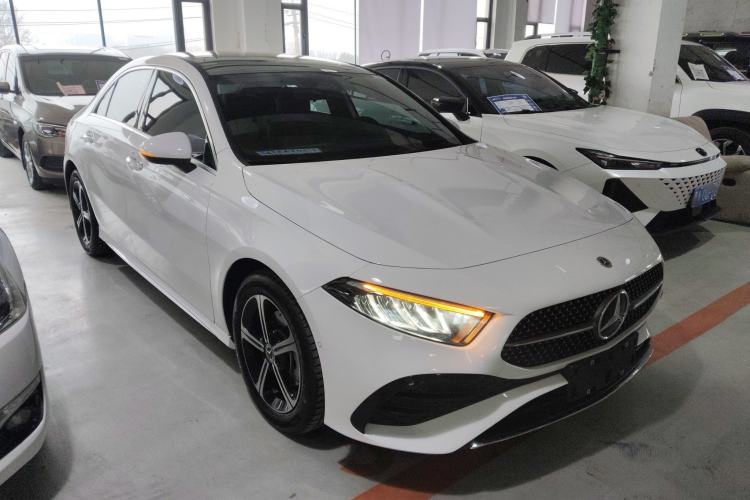 Used Mercedes-Benz A-Class 2024 Updated A 200 L Fashion Version Front Right 45 Deg