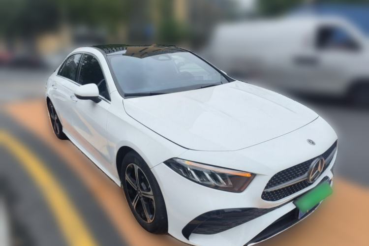 Used Mercedes-Benz A-Class 2024 Updated A 200 L Fashion Version Front Right 45 Deg
