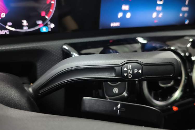 Used Mercedes-Benz A-Class 2024 Updated A 180 L Gear Lever
