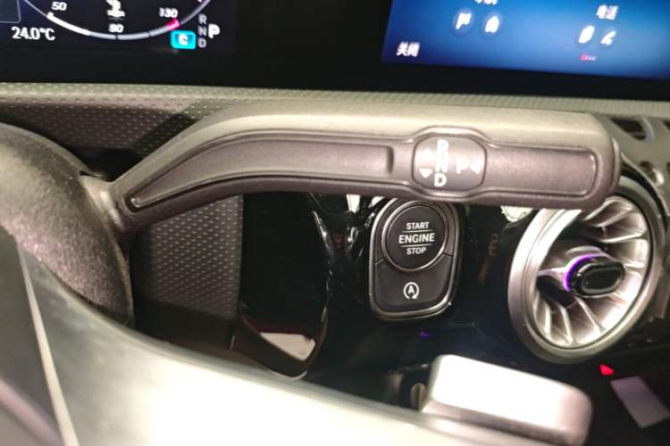 Used Mercedes-Benz A-Class 2024 A 200 L Fashion Model Gear Lever