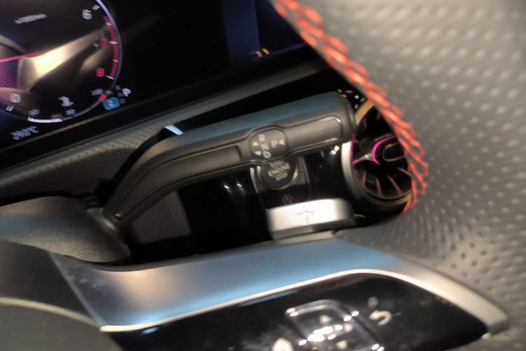 Used Mercedes-Benz A-Class 2024 A 200 L Fashion Model Gear Lever