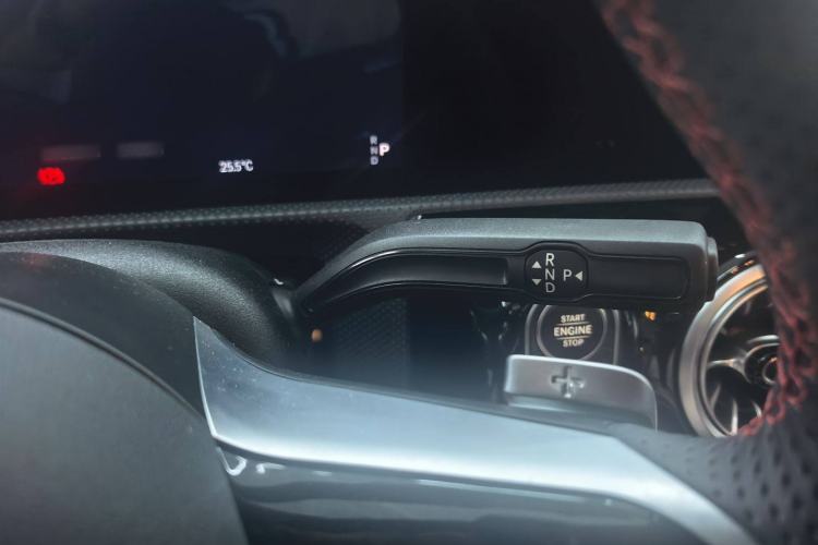 Used Mercedes-Benz A-Class 2024 Updated A 200 L Fashion Version Gear Lever