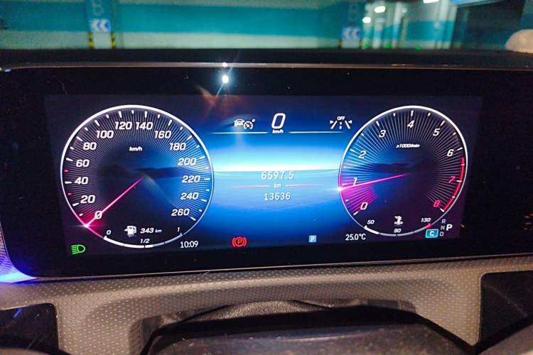 Used Mercedes-Benz A-Class 2024 Updated A 200 L Fashion Version Instrument Cluster