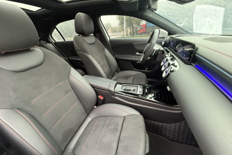 Used Mercedes-Benz A-Class 2024 Updated A 200 L Fashion Version Interior 11
