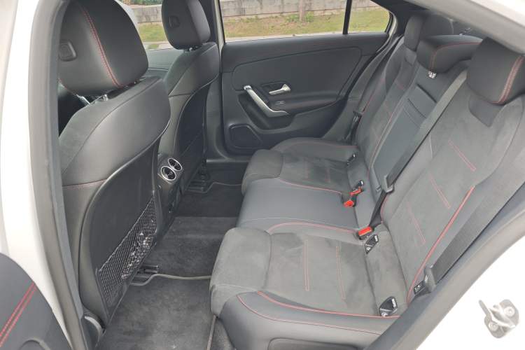 Used Mercedes-Benz A-Class 2024 Updated A 200 L Fashion Version Interior 3