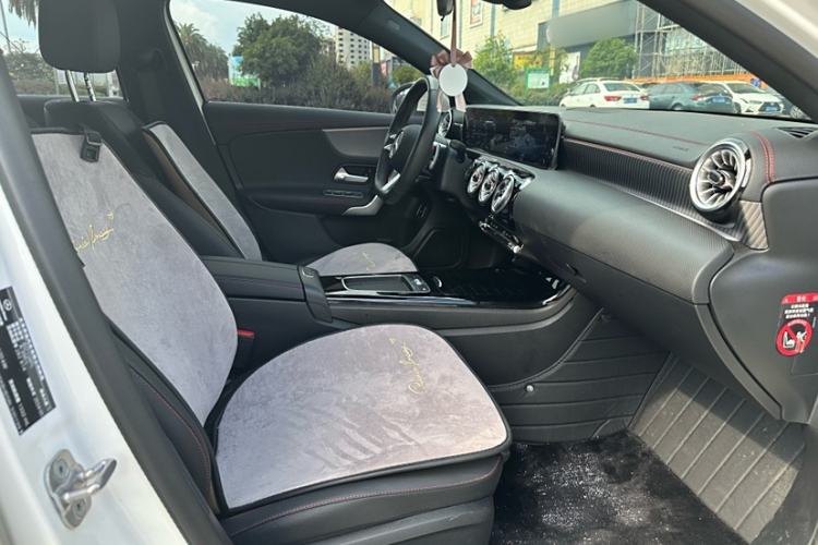 Used Mercedes-Benz A-Class 2024 Updated A 200 L Fashion Version Interior 5