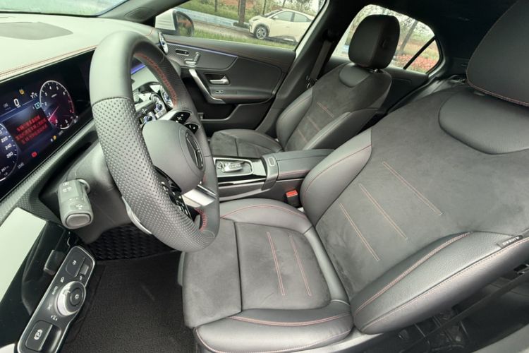 Used Mercedes-Benz A-Class 2024 Updated A 200 L Fashion Version Interior 5