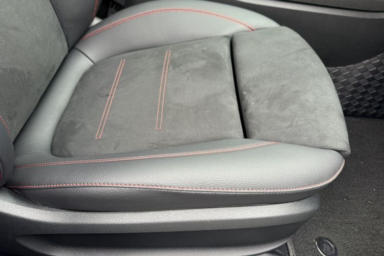 Used Mercedes-Benz A-Class 2024 Updated A 200 L Fashion Version Interior 9