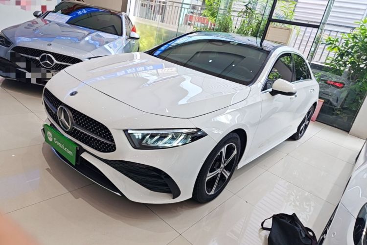 Mercedes-Benz A-Class 2024 Updated A 200 L Fashion Version