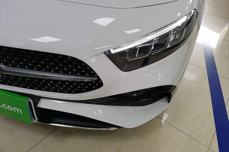Used Mercedes-Benz A-Class 2024 Updated A 200 L Fashion Version Left Front Headlight