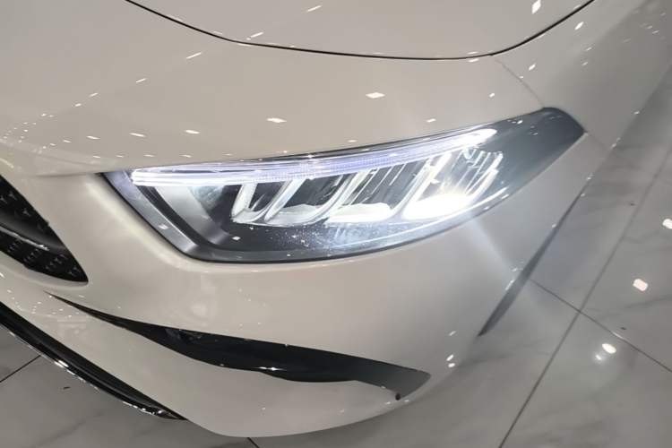 Used Mercedes-Benz A-Class 2024 Updated A 200 L Fashion Version Left Front Headlight