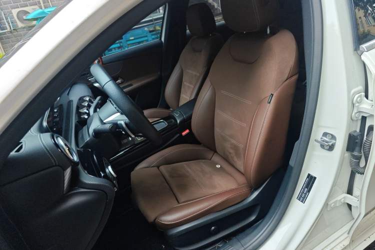 Used Mercedes-Benz A-Class 2024 Updated A 200 L Fashion Version Left Front Seat