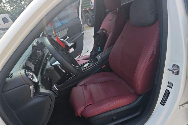Used Mercedes-Benz A-Class 2024 Updated A 200 L Fashion Version Left Front Seat