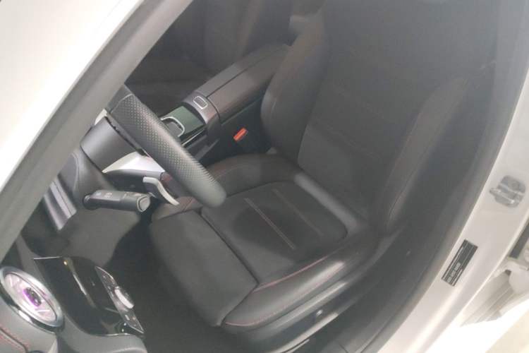 Used Mercedes-Benz A-Class 2024 Updated A 200 L Fashion Version Left Front Seat