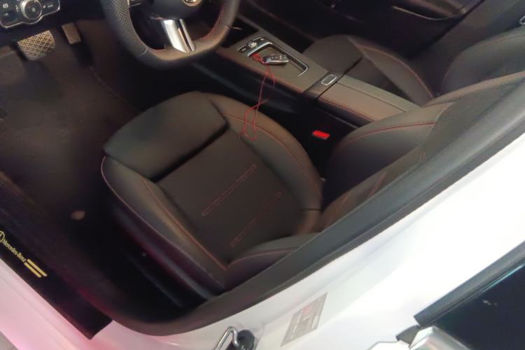 Used Mercedes-Benz A-Class 2024 Updated A 200 L Fashion Version Left Front Seat