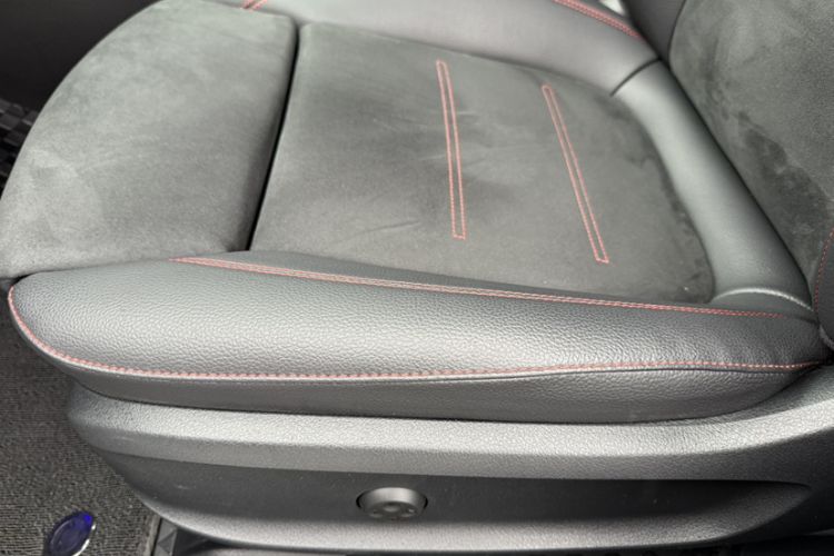 Used Mercedes-Benz A-Class 2024 Updated A 200 L Fashion Version Left Front Seat