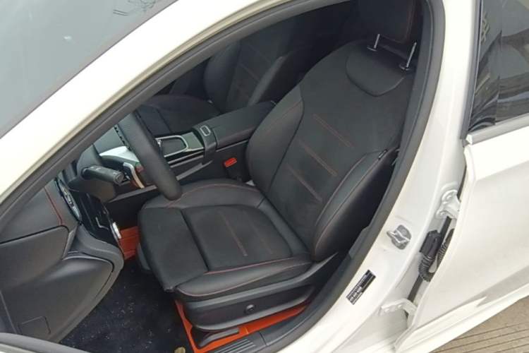 Used Mercedes-Benz A-Class 2024 Updated A 200 L Fashion Version Left Front Seat