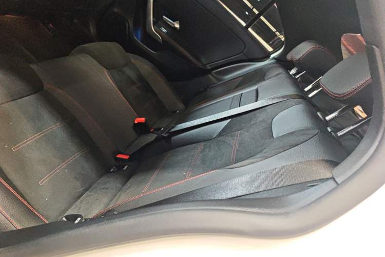 Used Mercedes-Benz A-Class 2024 Updated A 200 L Fashion Version Left Rear Seat