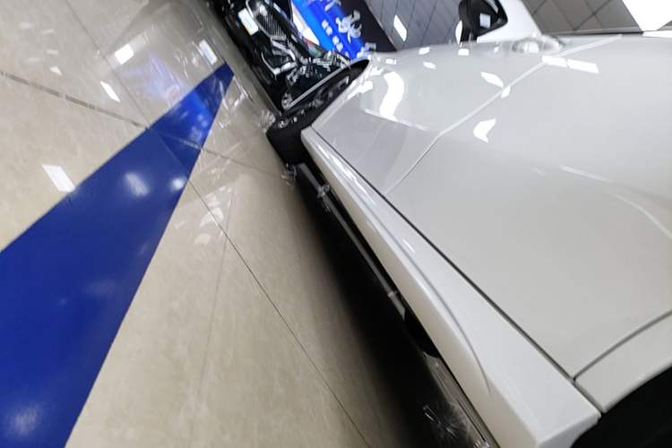 Used Mercedes-Benz A-Class 2024 Updated A 200 L Fashion Version Left Side Sill