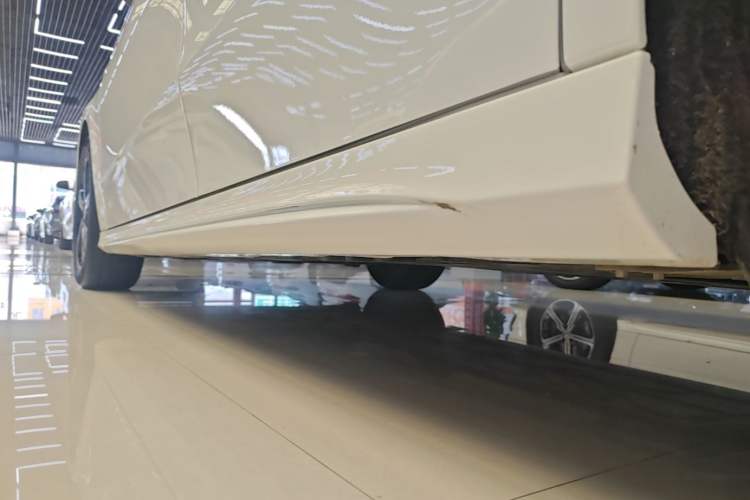 Used Mercedes-Benz A-Class 2024 Updated A 200 L Fashion Version Left Side Sill