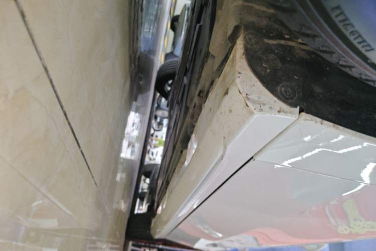 Used Mercedes-Benz A-Class 2024 Updated A 200 L Fashion Version Left Side Sill