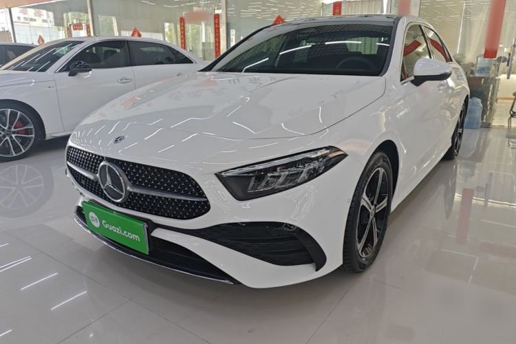 Mercedes-Benz A-Class 2024 Updated A 200 L Fashion Version