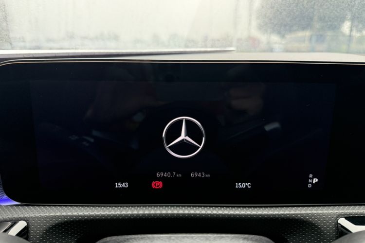 Used Mercedes-Benz A-Class 2024 Updated A 200 L Fashion Version Odometer Close Up