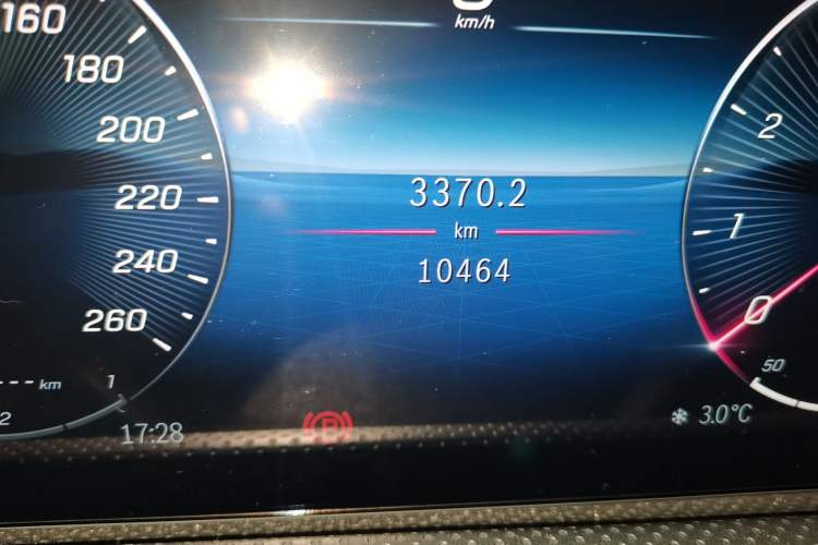 Used Mercedes-Benz A-Class 2024 Updated A 200 L Fashion Version Odometer Close Up