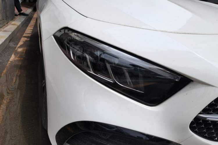 Used Mercedes-Benz A-Class 2024 Updated A 200 L Fashion Version Right Front Headlight
