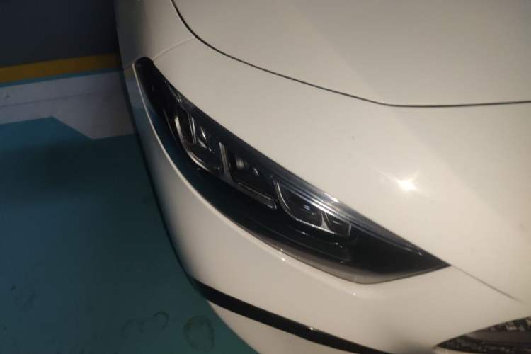 Used Mercedes-Benz A-Class 2024 Updated A 200 L Fashion Version Right Front Headlight