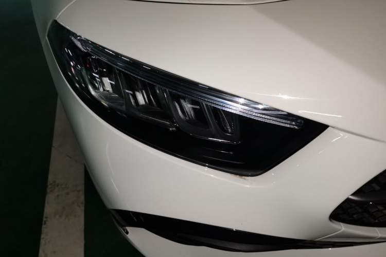 Used Mercedes-Benz A-Class 2024 Updated A 200 L Fashion Version Right Front Headlight
