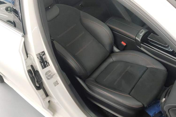 Used Mercedes-Benz A-Class 2024 Updated A 200 L Fashion Version Right Front Seat