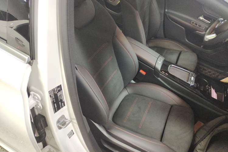 Used Mercedes-Benz A-Class 2024 Updated A 200 L Fashion Version Right Front Seat
