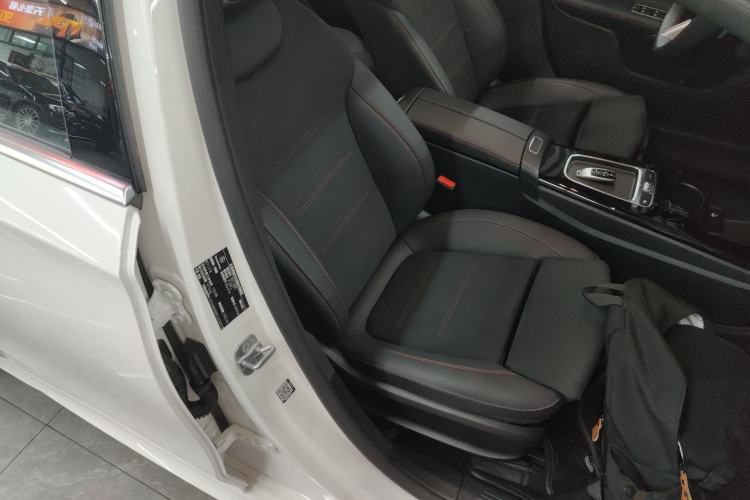 Used Mercedes-Benz A-Class 2024 Updated A 200 L Fashion Version Right Front Seat