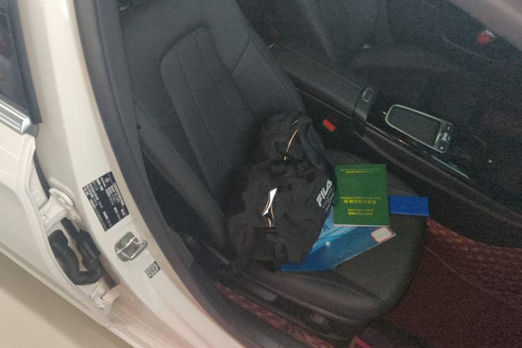 Used Mercedes-Benz A-Class 2024 Updated A 180 L Right Front Seat