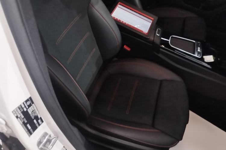 Used Mercedes-Benz A-Class 2024 Updated A 200 L Fashion Version Right Front Seat