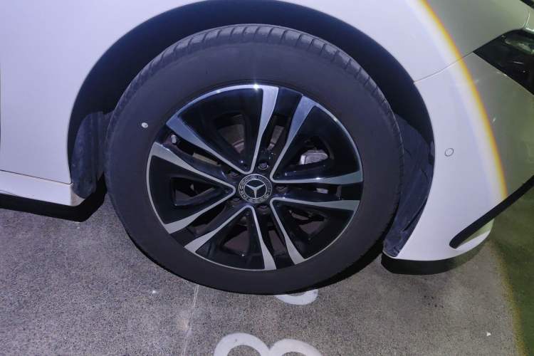 Used Mercedes-Benz A-Class 2024 A 200 L Dynamic Edition Right Front Wheel Hub