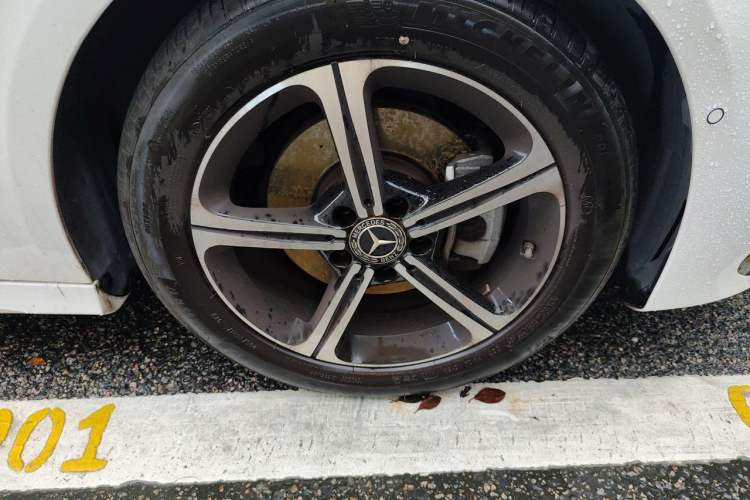 Used Mercedes-Benz A-Class 2024 A 200 L Fashion Model Right Front Wheel Hub