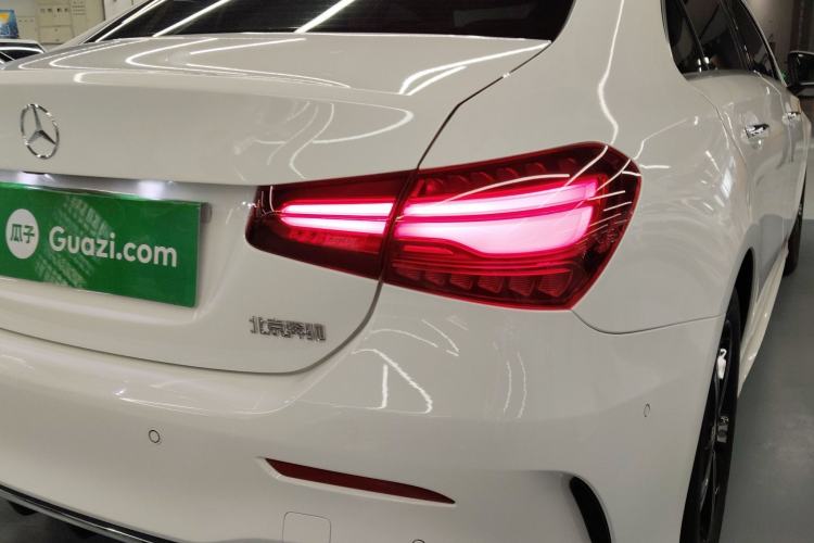 Used Mercedes-Benz A-Class 2024 Updated A 200 L Fashion Version Right Rear Taillight