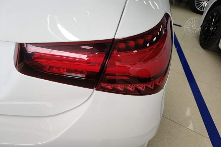 Used Mercedes-Benz A-Class 2024 Updated A 200 L Fashion Version Right Rear Taillight