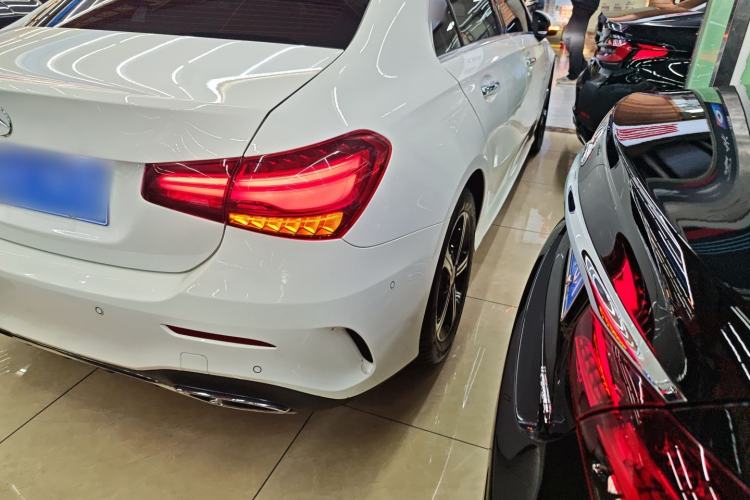 Used Mercedes-Benz A-Class 2024 Updated A 200 L Fashion Version Right Rear Taillight