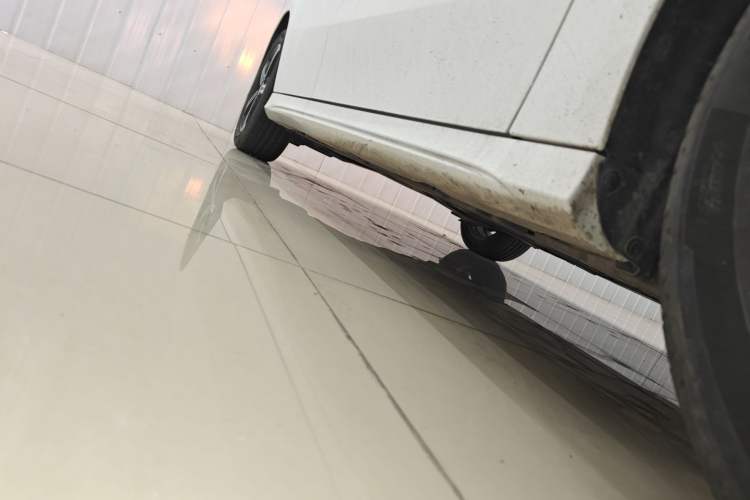 Used Mercedes-Benz A-Class 2024 Updated A 200 L Fashion Version Right Side Sill