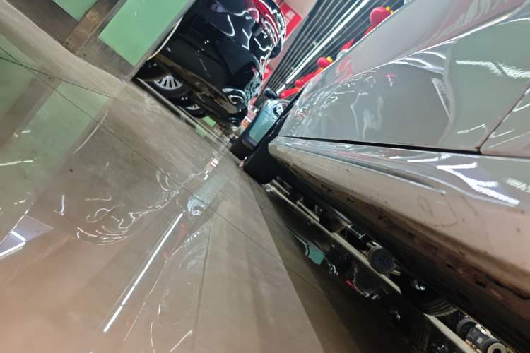 Used Mercedes-Benz A-Class 2024 Updated A 200 L Fashion Version Right Side Sill