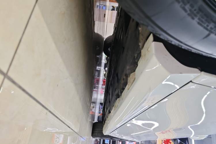 Used Mercedes-Benz A-Class 2024 Updated A 200 L Fashion Version Right Side Sill