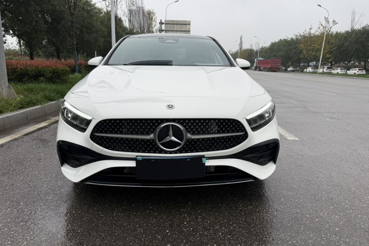 Used Mercedes-Benz A-Class 2024 Updated A 200 L Fashion Version Roof