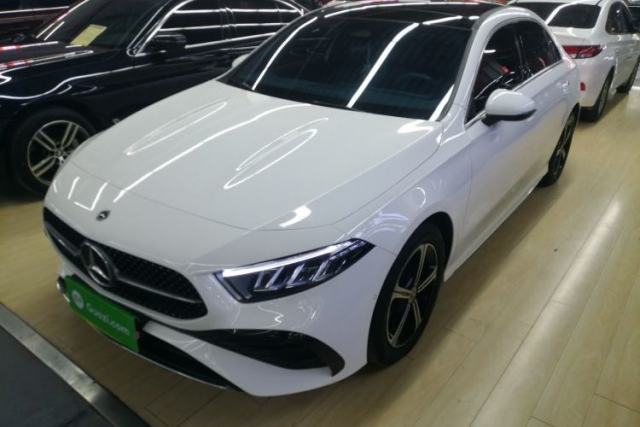 Mercedes-Benz A-Class 2024 A 200 L Fashion Model usado